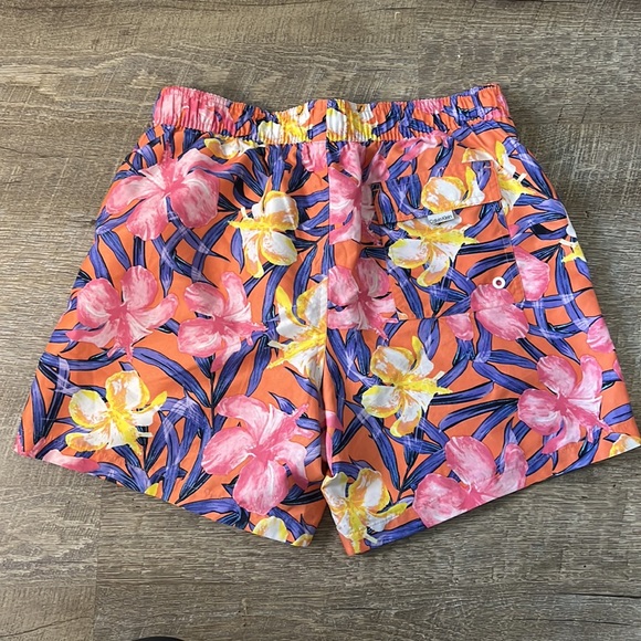 Men’s Calvin Klein Pink Hawaiian Bathing Suit Trunks Size Small - Picture 4 of 5